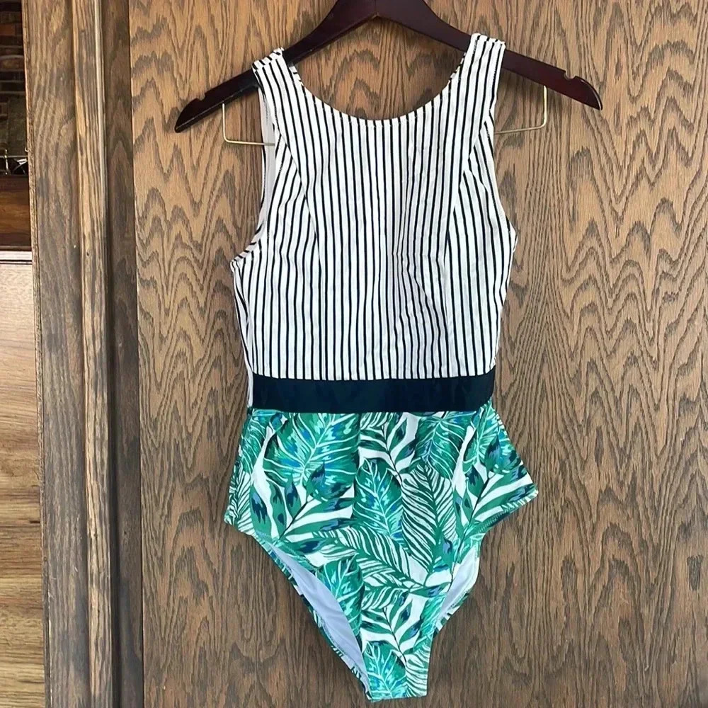 Cupshe STRIPED LEAFY ONE PIECE SWIMSUIT